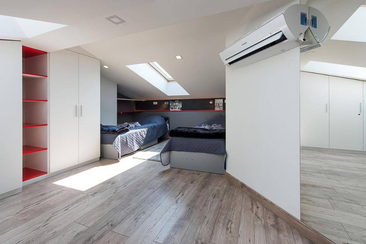 Cozy And Large 62 M2 Apartment With Air Conditioning, Old Town 克拉科夫 外观 照片