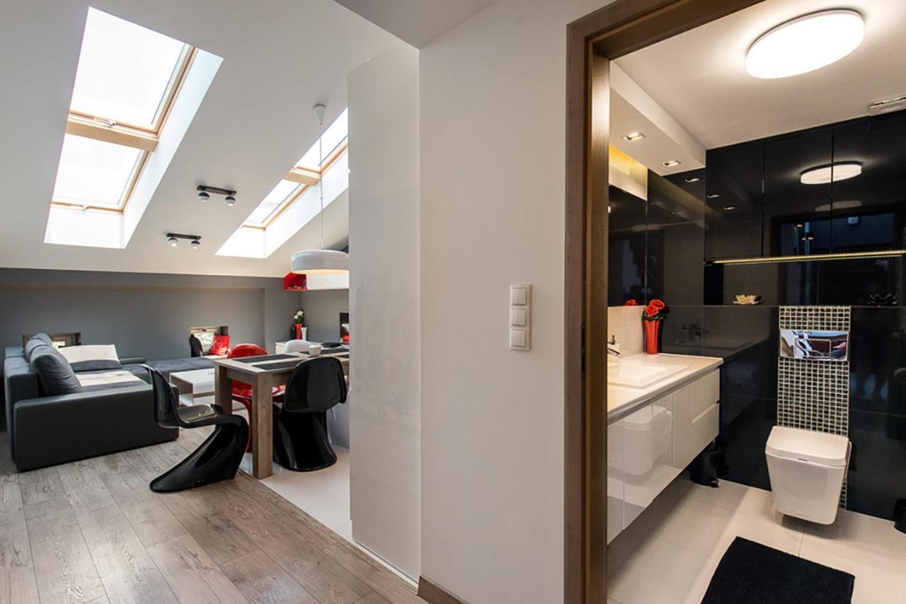 Cozy And Large 62 M2 Apartment With Air Conditioning, Old Town 克拉科夫 外观 照片
