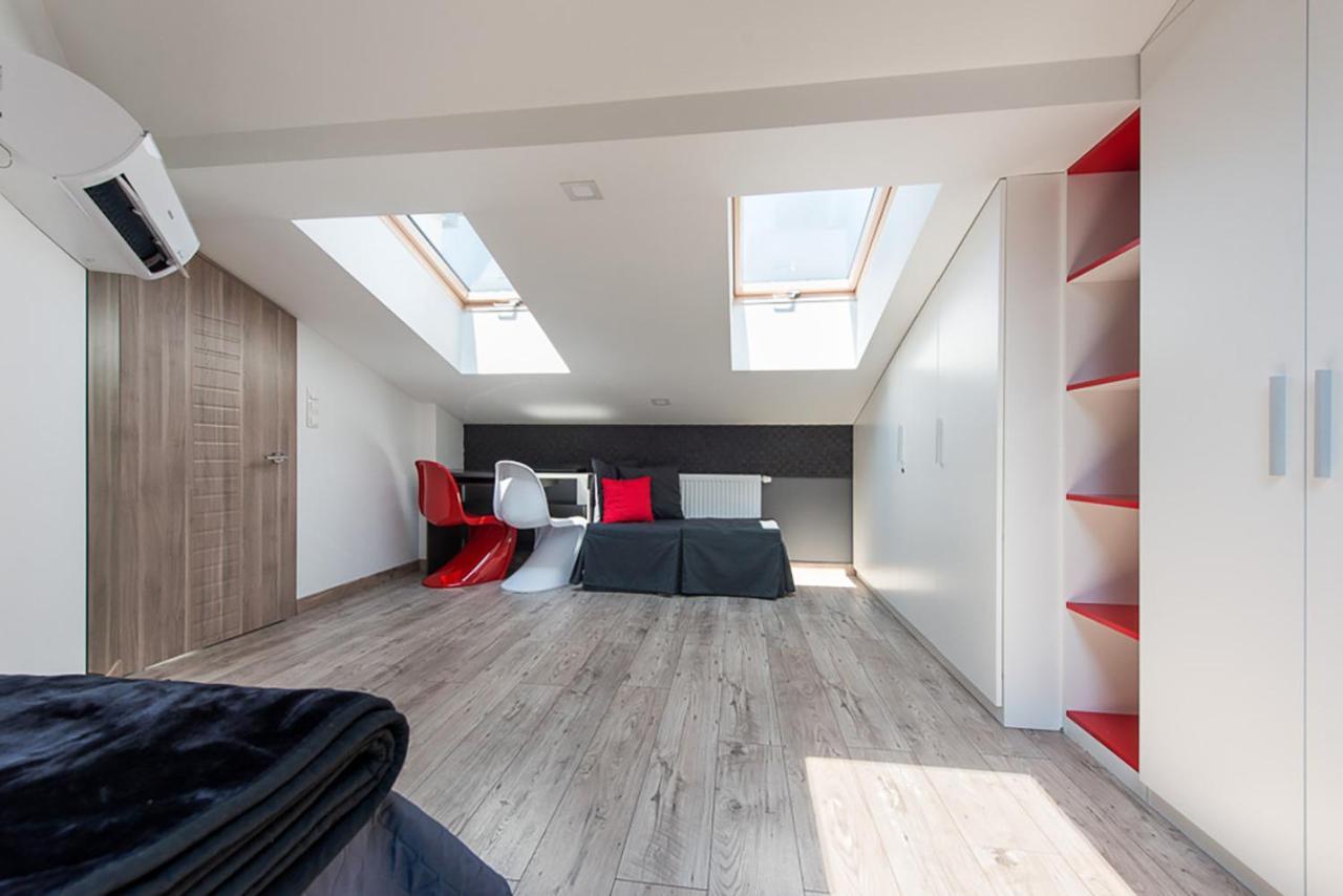 Cozy And Large 62 M2 Apartment With Air Conditioning, Old Town 克拉科夫 外观 照片